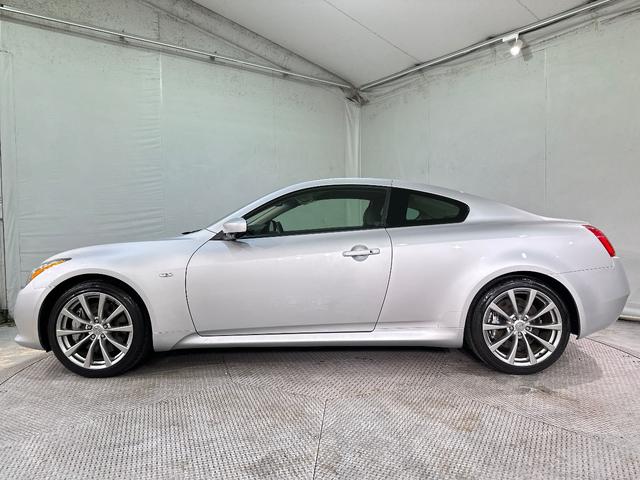 スカイライン ３７０ＧＴ　タイプＳ　ＥＴＣ　バックカメラ　ナビ　アルミホイール　オートライト　ＨＩＤ　ＡＴ　スマートキー　電動格納ミラー　盗難防止システム　パワーシート　ＣＤ　衝突安全ボディ　ＡＢＳ　ＥＳＣ　エアコン（19枚目）