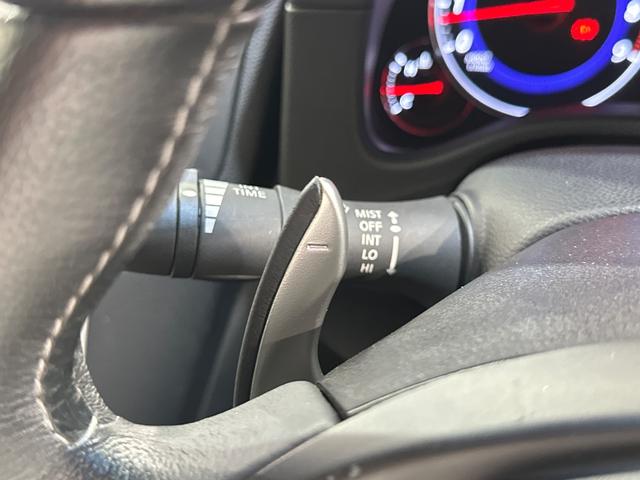 スカイライン ３７０ＧＴ　タイプＳ　ＥＴＣ　バックカメラ　ナビ　アルミホイール　オートライト　ＨＩＤ　ＡＴ　スマートキー　電動格納ミラー　盗難防止システム　パワーシート　ＣＤ　衝突安全ボディ　ＡＢＳ　ＥＳＣ　エアコン（31枚目）