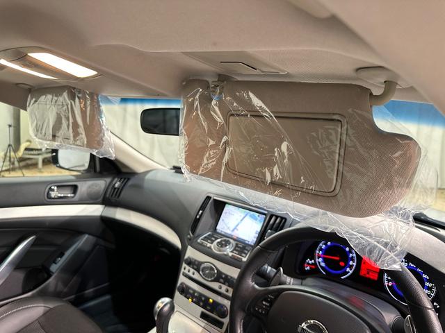 スカイライン ３７０ＧＴ　タイプＳ　ＥＴＣ　バックカメラ　ナビ　アルミホイール　オートライト　ＨＩＤ　ＡＴ　スマートキー　電動格納ミラー　盗難防止システム　パワーシート　ＣＤ　衝突安全ボディ　ＡＢＳ　ＥＳＣ　エアコン（38枚目）
