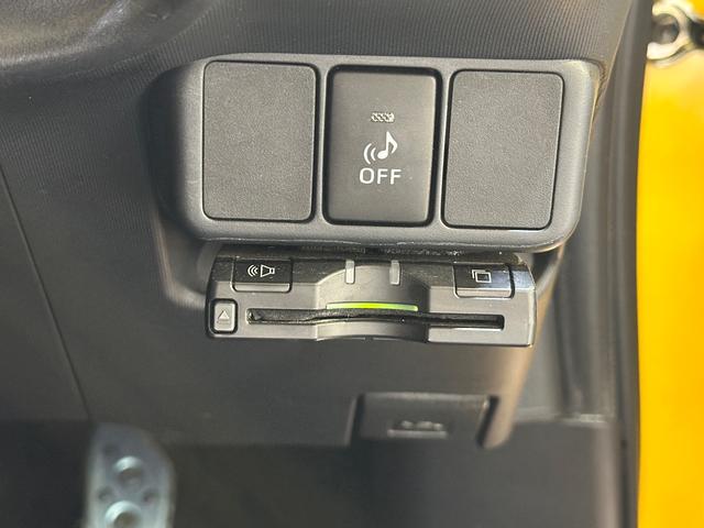 アクア Ｇ　Ｇ’ｓ　ＥＴＣ　バックカメラ　ナビ　ＴＶ　アルミホイール　オートライト　スマートキー　電動格納ミラー　ＣＶＴ　衝突安全ボディ　ＡＢＳ　ＣＤ　ＤＶＤ再生　ＵＳＢ　ミュージックプレイヤー接続可（13枚目）