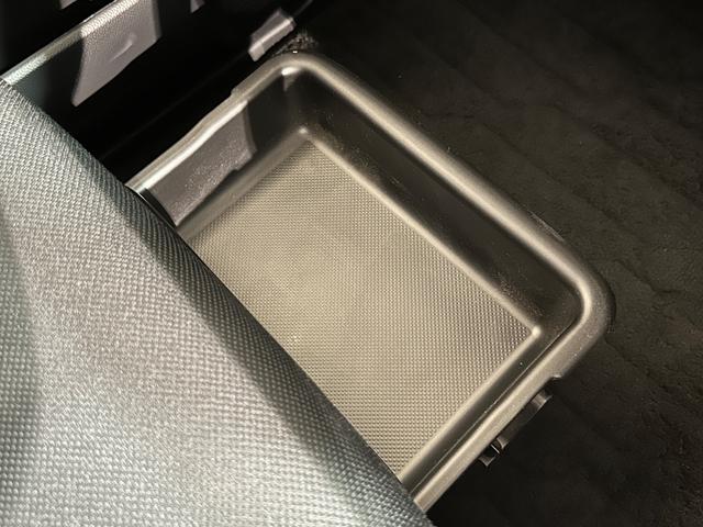 タンク Ｘ　Ｓ　バックカメラ　ナビ　ＴＶ　両側スライド・片側電動　衝突被害軽減システム　アルミホイール　オートライト　スマートキー　アイドリングストップ　電動格納ミラー　シートヒーター（37枚目）