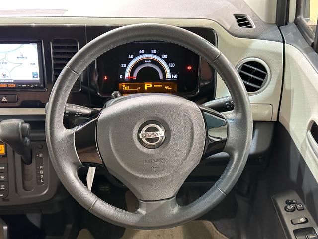 モコ Ｘ　ナビ　ＴＶ　スマートキー　アイドリングストップ　電動格納ミラー　ベンチシート　ＣＶＴ　盗難防止システム　ＡＢＳ　ＣＤ　ＵＳＢ　アルミホイール　衝突安全ボディ　エアコン　パワーステアリング（6枚目）
