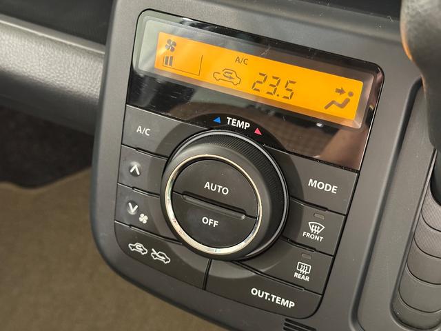 モコ Ｘ　ナビ　ＴＶ　スマートキー　アイドリングストップ　電動格納ミラー　ベンチシート　ＣＶＴ　盗難防止システム　ＡＢＳ　ＣＤ　ＵＳＢ　アルミホイール　衝突安全ボディ　エアコン　パワーステアリング（11枚目）