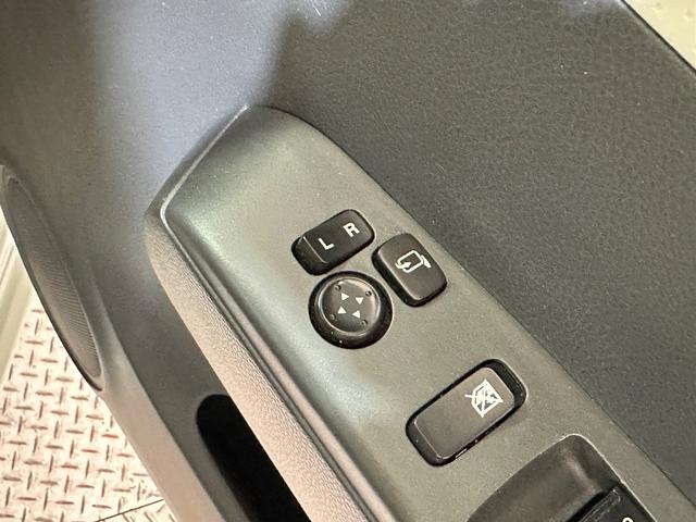 モコ Ｘ　ナビ　ＴＶ　スマートキー　アイドリングストップ　電動格納ミラー　ベンチシート　ＣＶＴ　盗難防止システム　ＡＢＳ　ＣＤ　ＵＳＢ　アルミホイール　衝突安全ボディ　エアコン　パワーステアリング（31枚目）