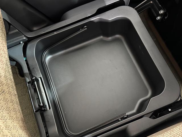 モコ Ｘ　ナビ　ＴＶ　スマートキー　アイドリングストップ　電動格納ミラー　ベンチシート　ＣＶＴ　盗難防止システム　ＡＢＳ　ＣＤ　ＵＳＢ　アルミホイール　衝突安全ボディ　エアコン　パワーステアリング（35枚目）