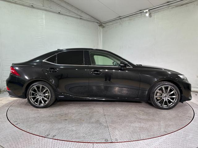 LEXUS IS IS300H