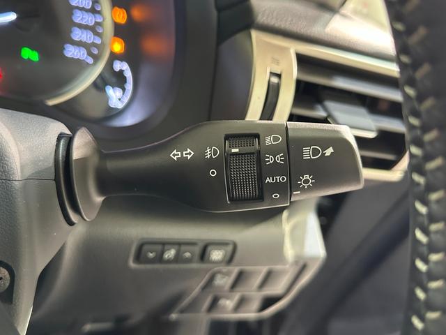 LEXUS IS IS300H