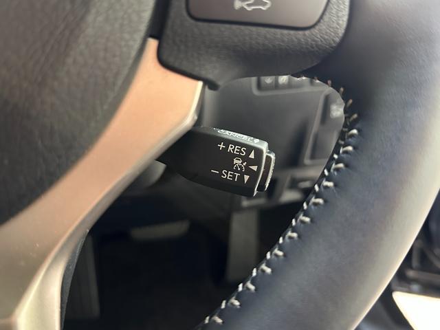 LEXUS IS IS300H