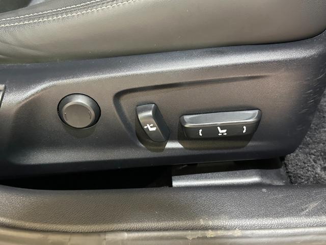 LEXUS IS IS300H