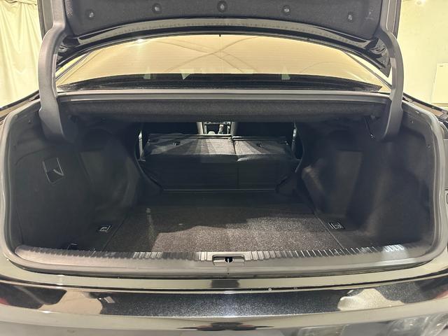 LEXUS IS IS300H