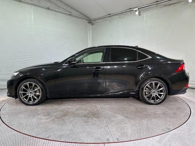 LEXUS IS IS300H