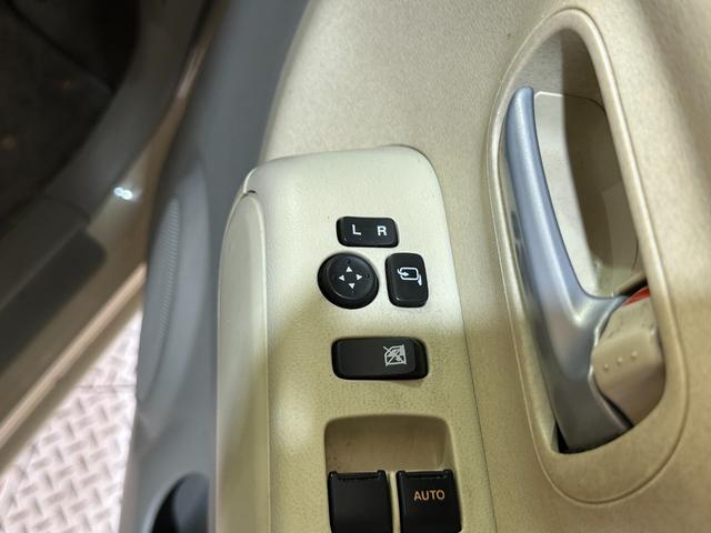 モコ S キーレスエントリー 電動格納ミラー ベンチシート AT 盗難防止システム ABS CD 衝突安全ボディ エアコン パワーステアリング パワーウィンドウ エアバッグ(8枚目)