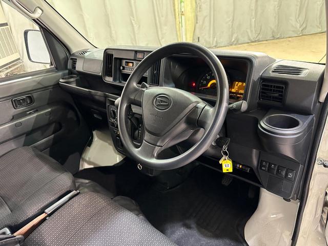 ハイゼットカーゴ ＤＸ　ＳＡＩＩＩ　軽バン　衝突被害軽減システム　ＥＴＣ　両側スライドドア　キーレスエントリー　アイドリングストップ　オートマチックハイビーム　ＥＳＣ（12枚目）