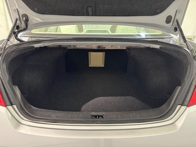 ティアナ 250XE ワンオーナー ETC オートライト CVT スマートキー 電動格納ミラー 盗難防止システム CD ミュージックプレイヤー接続可 衝突安全ボディ ABS エアコン パワーステアリング パワーウィンドウ(25枚目)