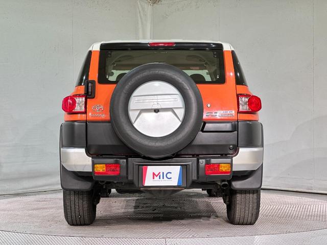 FJクルーザー ベースグレード 4WD ETC バックカメラ クリアランスソナー ナビ TV キーレスエントリー AT 盗難防止システム 衝突安全ボディ CD DVD再生 ABS ESC(19枚目)