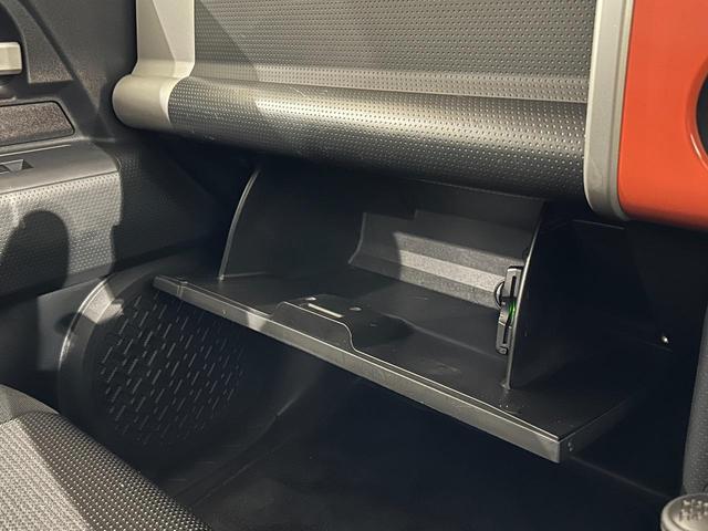 FJクルーザー ベースグレード 4WD ETC バックカメラ クリアランスソナー ナビ TV キーレスエントリー AT 盗難防止システム 衝突安全ボディ CD DVD再生 ABS ESC(34枚目)