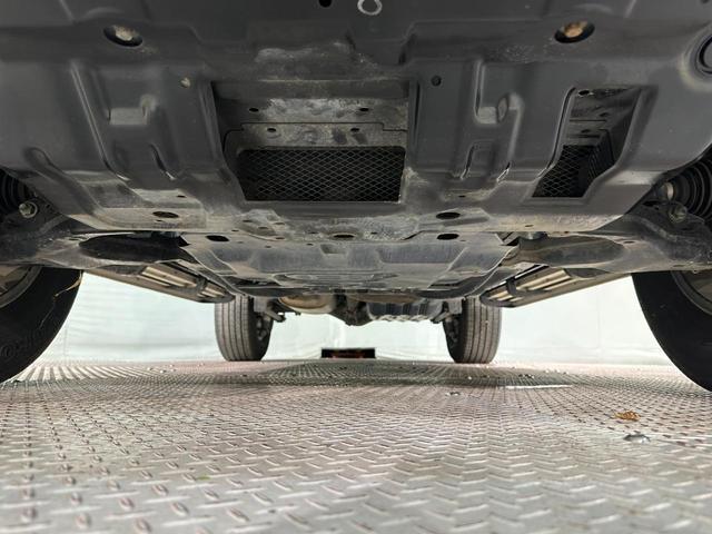 FJクルーザー ベースグレード 4WD ETC バックカメラ クリアランスソナー ナビ TV キーレスエントリー AT 盗難防止システム 衝突安全ボディ CD DVD再生 ABS ESC(38枚目)