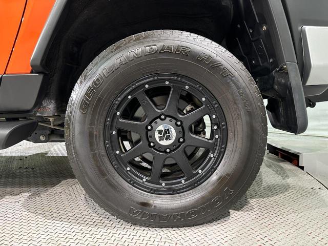 FJクルーザー ベースグレード 4WD ETC バックカメラ クリアランスソナー ナビ TV キーレスエントリー AT 盗難防止システム 衝突安全ボディ CD DVD再生 ABS ESC(42枚目)