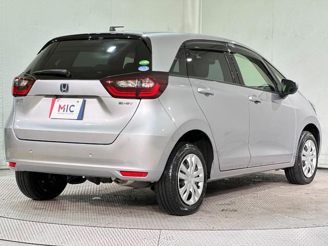 フィット e:HEVベーシック 4WD ETC バックカメラ ナビ クリアランスソナー オートクルーズコントロール レーンアシスト 衝突被害軽減システム オートライト LEDヘッドランプ スマートキー(19枚目)