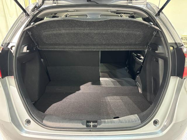 フィット e:HEVベーシック 4WD ETC バックカメラ ナビ クリアランスソナー オートクルーズコントロール レーンアシスト 衝突被害軽減システム オートライト LEDヘッドランプ スマートキー(25枚目)