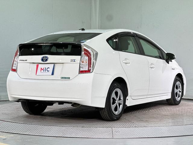 プリウス L ETC ナビ オートライト CVT スマートキー 電動格納ミラー 盗難防止システム 衝突安全ボディ ABS エアコン パワーステアリング パワーウィンドウ 運転席エアバッグ アルミホイール(18枚目)