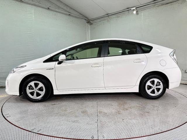 プリウス L ETC ナビ オートライト CVT スマートキー 電動格納ミラー 盗難防止システム 衝突安全ボディ ABS エアコン パワーステアリング パワーウィンドウ 運転席エアバッグ アルミホイール(21枚目)