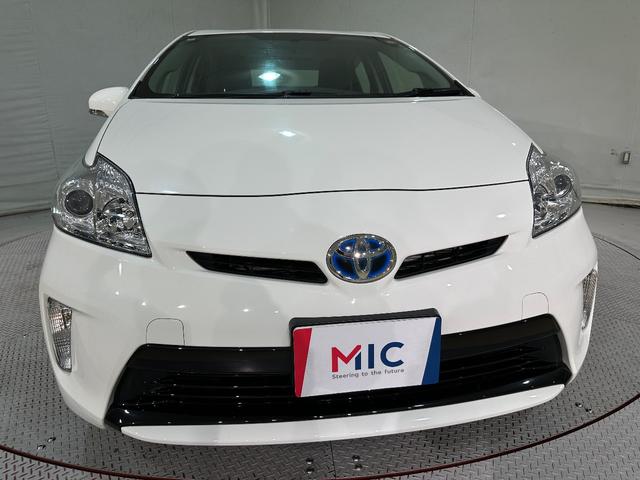 プリウス L ETC ナビ オートライト CVT スマートキー 電動格納ミラー 盗難防止システム 衝突安全ボディ ABS エアコン パワーステアリング パワーウィンドウ 運転席エアバッグ アルミホイール(28枚目)