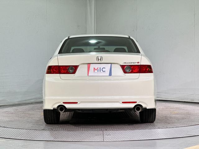 アコード タイプS ハーフレザー ETC オートクルーズコントロール ナビ アルミホイール オートライト HID AT キーレスエントリー 電動格納ミラー 盗難防止システム パワーシート CD エアバッグ(17枚目)