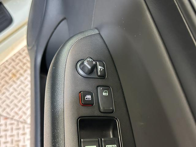 アコード タイプS ハーフレザー ETC オートクルーズコントロール ナビ アルミホイール オートライト HID AT キーレスエントリー 電動格納ミラー 盗難防止システム パワーシート CD エアバッグ(32枚目)