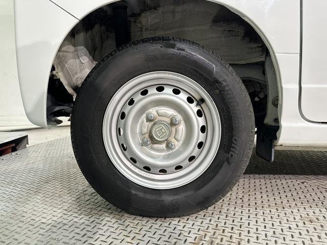 当店のお車をご覧いただきましてありがとうございます。お車についてのご質問やお見積りのご依頼、ご購入にあたってのご相談などお気軽にお問い合わせ下さい!