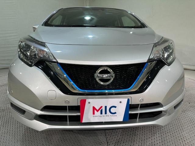 ノート e-パワー B FOUR 4WD ETC 全周囲カメラ ナビ クリアランスソナー 衝突被害軽減システム オートライト スマートキー 電動格納ミラー 盗難防止システム 衝突安全ボディ ABS パワーウインドウ エアバッグ(28枚目)