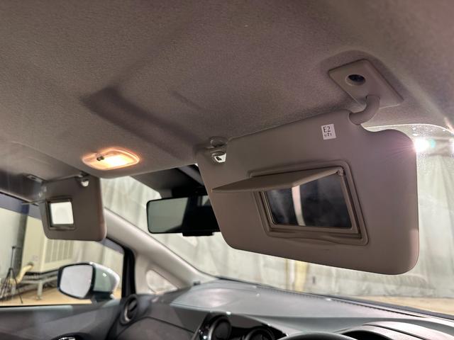 ノート e-パワー B FOUR 4WD ETC 全周囲カメラ ナビ クリアランスソナー 衝突被害軽減システム オートライト スマートキー 電動格納ミラー 盗難防止システム 衝突安全ボディ ABS パワーウインドウ エアバッグ(33枚目)