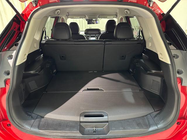 エクストレイル 20X エマージェンシーブレーキパッケージ 4WD ETC 全周囲カメラ クリアランスソナー オートクルーズコントロール 衝突被害軽減システム ナビ TV オートライト アルミホイール スマートキー アイドリングストップ パワーウインドウ(22枚目)