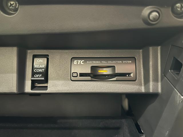 フーガ 250GT タイプP 革シート ワンオーナー ETC オートクルーズコントロール バックカメラ ナビ TV アルミホイール オートライト HID サンルーフ AT シートエアコン スマートキー 電動格納ミラー(11枚目)