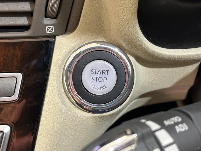 フーガ 250GT タイプP 革シート ワンオーナー ETC オートクルーズコントロール バックカメラ ナビ TV アルミホイール オートライト HID サンルーフ AT シートエアコン スマートキー 電動格納ミラー(12枚目)