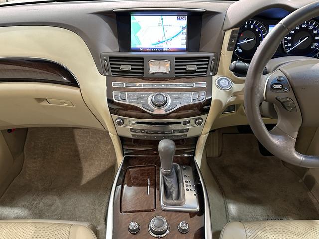 フーガ 250GT タイプP 革シート ワンオーナー ETC オートクルーズコントロール バックカメラ ナビ TV アルミホイール オートライト HID サンルーフ AT シートエアコン スマートキー 電動格納ミラー(32枚目)