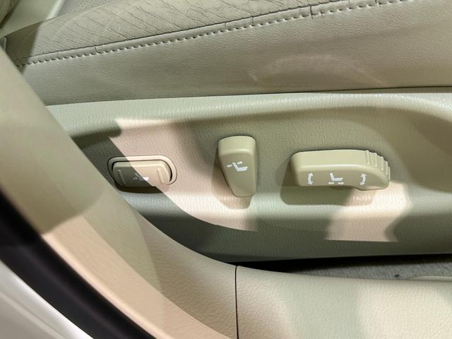 フーガ 250GT タイプP 革シート ワンオーナー ETC オートクルーズコントロール バックカメラ ナビ TV アルミホイール オートライト HID サンルーフ AT シートエアコン スマートキー 電動格納ミラー(48枚目)