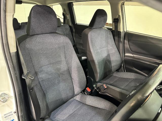 シエンタ X Vパッケージ 4WD ETC バックカメラ ナビ TV 両側スライドドア キーレスエントリー 3列シート CVT CD ミュージックプレイヤー接続可 衝突安全ボディ ABS ESC パワーステアリング エアバッグ(36枚目)