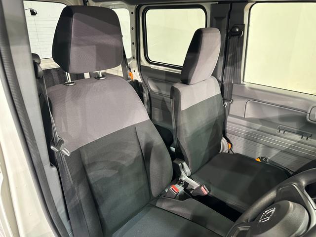 ご覧頂きまして誠に有難うございます!!是非ご来店して頂き、実際にご覧になって頂ければと思います。お客様からのご連絡をスタッフ一同、心よりお待ちしております