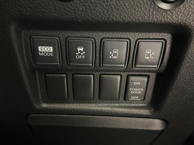エルグランド ３５０ハイウェイスター　ＥＴＣ　全周囲カメラ　ナビ　ＴＶ　両側電動スライドドア　オートライト　ＨＩＤ　スマートキー　電動格納ミラー　後席モニター　３列シート　ＣＶＴ　アルミホイール　ＡＢＳ　エアバッグ　パワーウインドウ（11枚目）