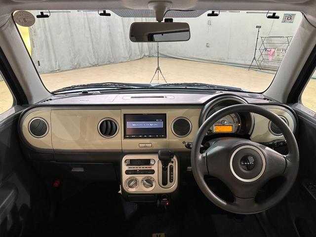 アルトラパン Ｘ　ナビ　スマートキー　電動格納ミラー　ベンチシート　ＣＶＴ　盗難防止システム　ＡＢＳ　ＣＤ　ＤＶＤ再生　アルミホイール　衝突安全ボディ　エアコン　パワーステアリング　パワーウィンドウ　エアバッグ（6枚目）