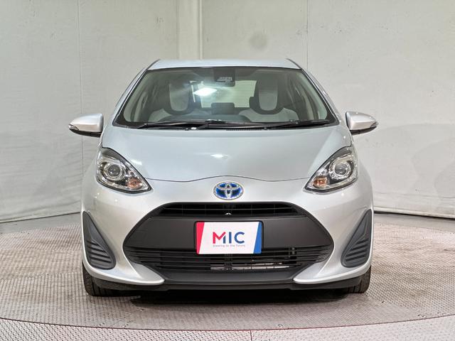 アクア L バックカメラ ナビ 衝突被害軽減システム オートマチックハイビーム キーレスエントリー 電動格納ミラー 衝突安全ボディ ABS ESC CD DVD再生 エアバッグ パワーウインドウ(17枚目)