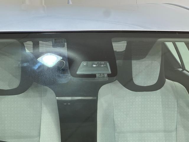 アクア L バックカメラ ナビ 衝突被害軽減システム オートマチックハイビーム キーレスエントリー 電動格納ミラー 衝突安全ボディ ABS ESC CD DVD再生 エアバッグ パワーウインドウ(29枚目)