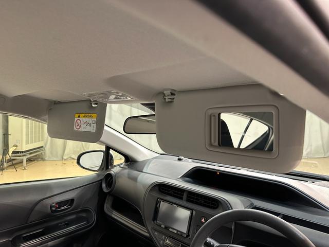 アクア L バックカメラ ナビ 衝突被害軽減システム オートマチックハイビーム キーレスエントリー 電動格納ミラー 衝突安全ボディ ABS ESC CD DVD再生 エアバッグ パワーウインドウ(36枚目)