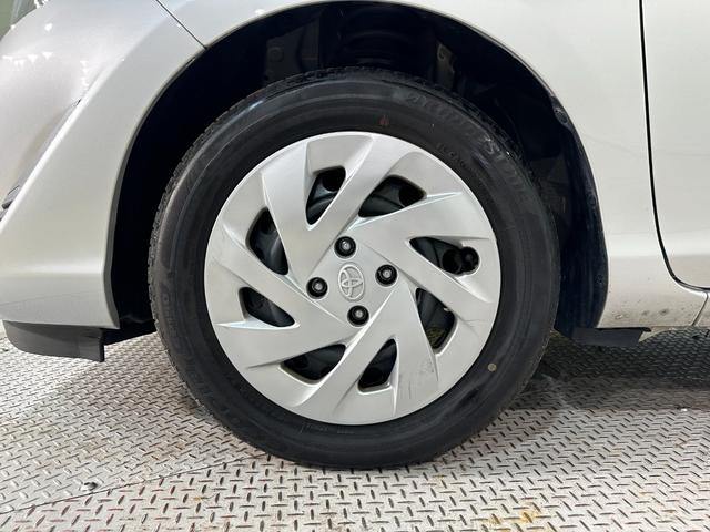 アクア L バックカメラ ナビ 衝突被害軽減システム オートマチックハイビーム キーレスエントリー 電動格納ミラー 衝突安全ボディ ABS ESC CD DVD再生 エアバッグ パワーウインドウ(41枚目)