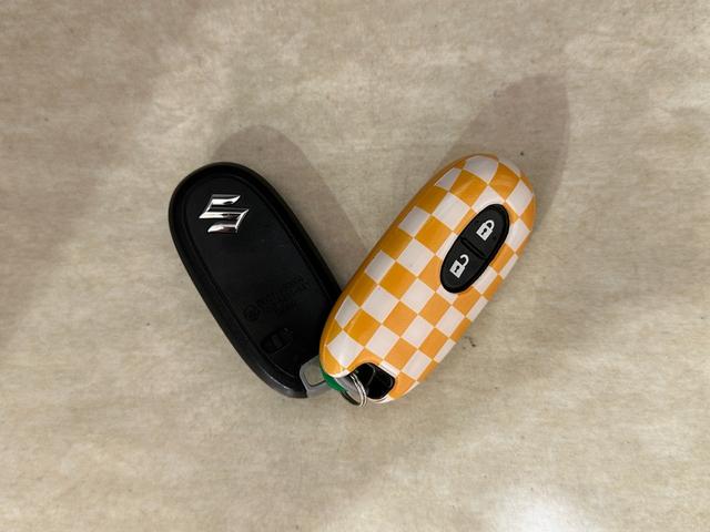 ハスラー Ｊ　ナビ　４ＷＤ　ＥＴＣ　全周囲カメラ　ＴＶ　衝突被害軽減システム　オートライト　ＨＩＤ　スマートキー　アイドリングストップ　電動格納ミラー　シートヒーター　ベンチシート　パワーステアリング（13枚目）