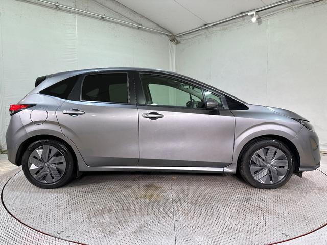 ノート X FOUR 4WD ETC バックカメラ ナビ クリアランスソナー 衝突被害軽減システム オートマチックハイビーム オートライト スマートキー アイドリングストップ 電動格納ミラー(17枚目)