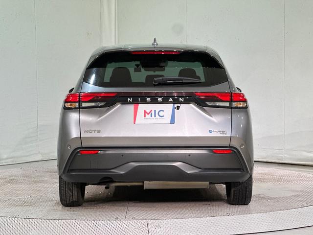 ノート X FOUR 4WD ETC バックカメラ ナビ クリアランスソナー 衝突被害軽減システム オートマチックハイビーム オートライト スマートキー アイドリングストップ 電動格納ミラー(19枚目)