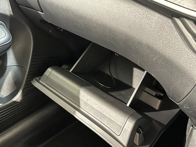 ノート X FOUR 4WD ETC バックカメラ ナビ クリアランスソナー 衝突被害軽減システム オートマチックハイビーム オートライト スマートキー アイドリングストップ 電動格納ミラー(37枚目)