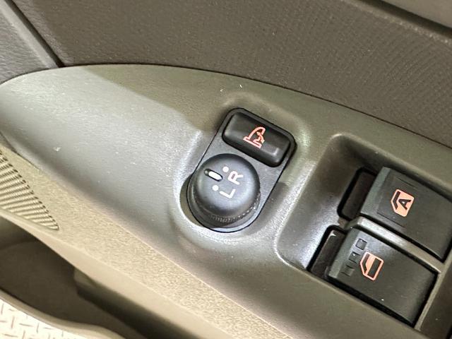 タント X 電動スライドドア ナビ スマートキー アイドリングストップ 電動格納ミラー ベンチシート CVT ABS CD 衝突安全ボディ エアコン パワーステアリング パワーウインドウ パワーステアリング(15枚目)